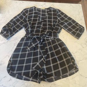 Gianni Bini 3/4 Sleeve Romper